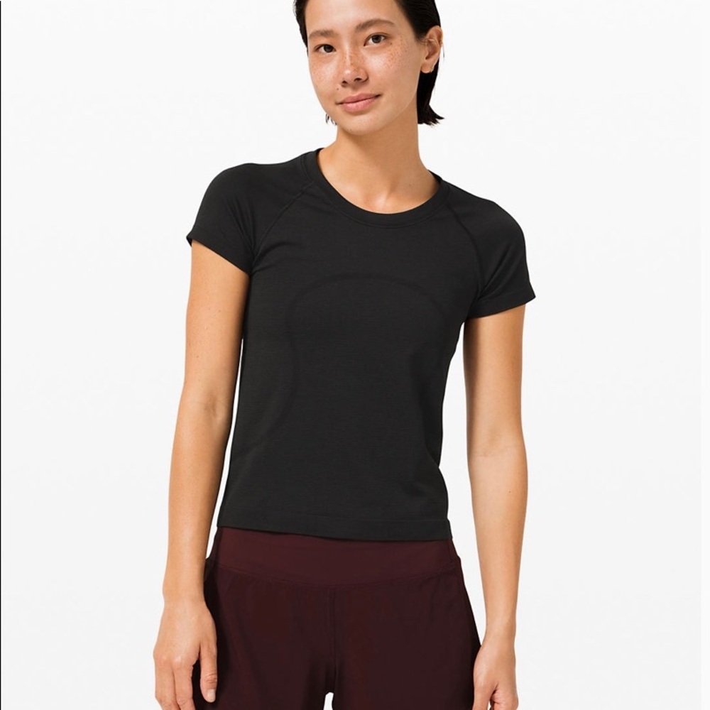 Lulu lemon Short shirt